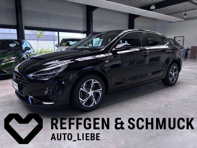 Hyundai I30 FASTBACK KLIMA+NAVI+LED+KAMERA+ALLWETTER+TÜV