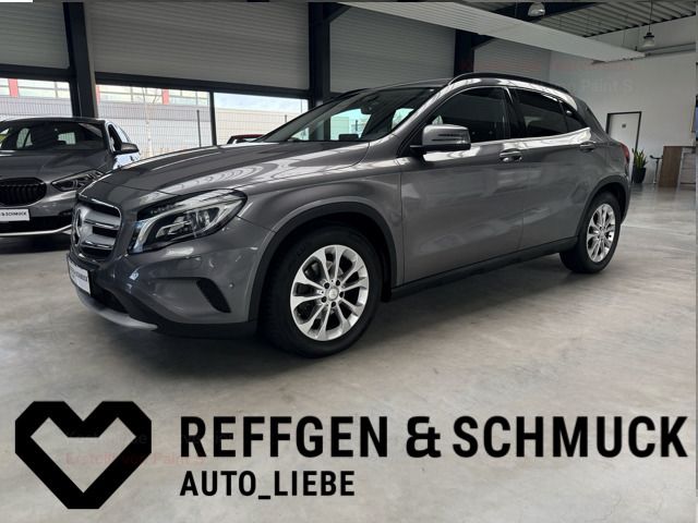 Mercedes-Benz GLA 200 STYLE AUTOMATIK+NAVI+XENON+E-HECKKLAPPE+